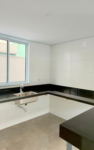 Apartamento à venda com 229m², 3 quartos e 3 vagas