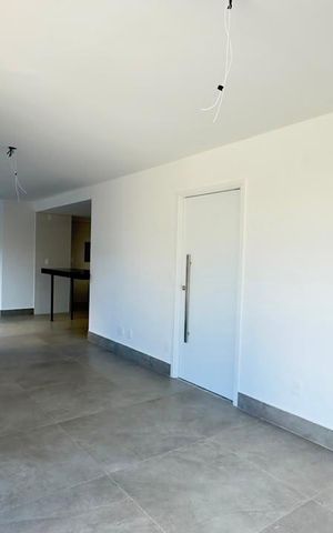 Apartamento à venda com 229m², 3 quartos e 3 vagas