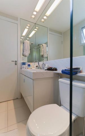 Apartamento à venda com 160m², 3 quartos e 3 vagasBanheiro da suíte 2