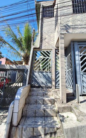 Casa para alugar com 16m², 1 quarto e sem vaga Casa para alugar com 16m², 1 quarto e sem vagaFachada