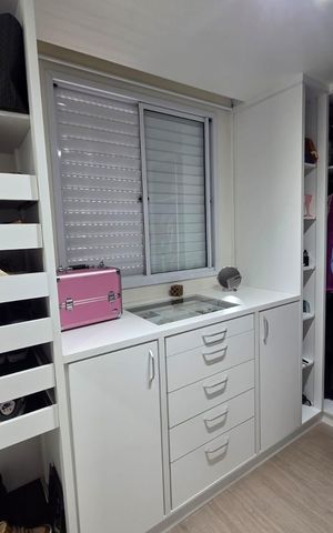Apartamento à venda com 60m², 2 quartos e 1 vaga Apartamento à venda com 60m², 2 quartos e 1 vagaCloset