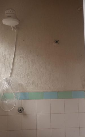 Casa à venda com 92m², 2 quartos e 2 vagas Casa à venda com 92m², 2 quartos e 2 vagasBanheiro 2