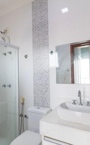 Casa de condomínio para alugar com 350m², 3 quartos e 7 vagas