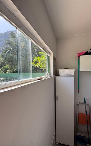 Casa de condomínio para alugar com 800m², 4 quartos e 4 vagas Casa de condomínio para alugar com 800m², 4 quartos e 4 vagasÁrea de Serviço