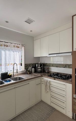 Casa de condomínio para alugar com 800m², 4 quartos e 4 vagas Casa de condomínio para alugar com 800m², 4 quartos e 4 vagasCozinha