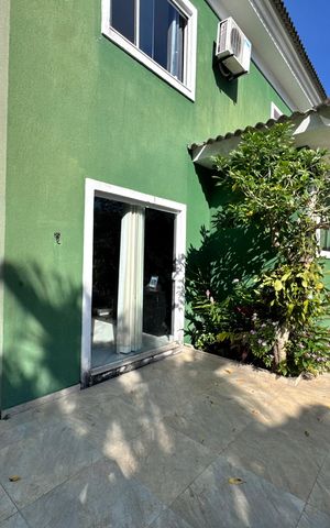 Casa de condomínio para alugar com 800m², 4 quartos e 4 vagas Casa de condomínio para alugar com 800m², 4 quartos e 4 vagasÁrea externa