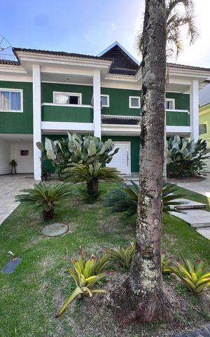 Casa de condomínio para alugar com 800m², 4 quartos e 4 vagas Casa de condomínio para alugar com 800m², 4 quartos e 4 vagasFachada