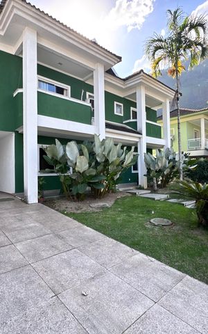 Casa de condomínio para alugar com 800m², 4 quartos e 4 vagas Casa de condomínio para alugar com 800m², 4 quartos e 4 vagasFachada