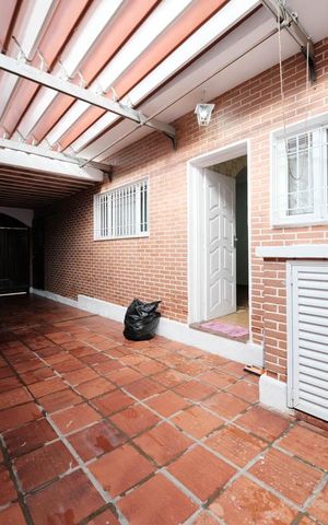 Casa para alugar com 350m², 4 quartos e 3 vagasGaragem