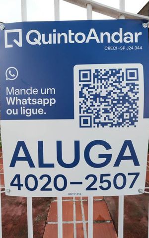 Casa para alugar com 350m², 4 quartos e 3 vagasFachada
