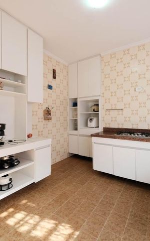 Casa para alugar com 350m², 4 quartos e 3 vagasCozinha