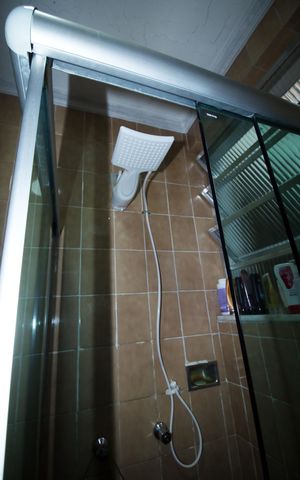 Apartamento à venda com 74m², 2 quartos e sem vagaBanheiro