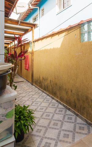 Casa à venda com 250m², 3 quartos e 2 vagas Casa à venda com 250m², 3 quartos e 2 vagasÁrea de Serviço
