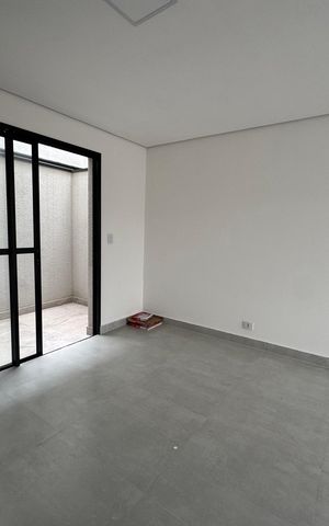 Casa de condomínio para alugar com 60m², 2 quartos e 1 vaga Casa de condomínio para alugar com 60m², 2 quartos e 1 vagaSala/Cozinha