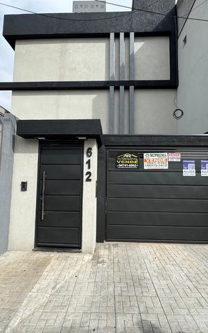 Casa de condomínio para alugar com 60m², 2 quartos e 1 vaga Casa de condomínio para alugar com 60m², 2 quartos e 1 vagaFachada