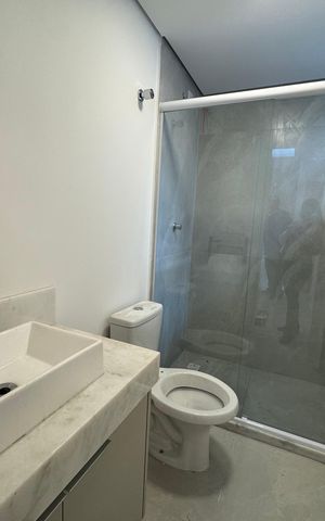 Casa de condomínio para alugar com 60m², 2 quartos e 1 vaga Casa de condomínio para alugar com 60m², 2 quartos e 1 vagaBanheiro social