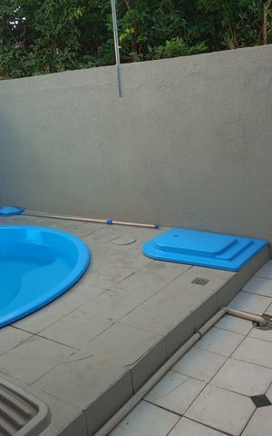 Casa de condomínio à venda com 106m², 2 quartos e 2 vagas Casa de condomínio à venda com 106m², 2 quartos e 2 vagasÁrea externa