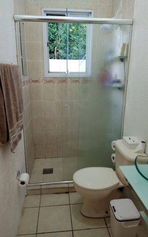 Casa de condomínio à venda com 106m², 2 quartos e 2 vagas Casa de condomínio à venda com 106m², 2 quartos e 2 vagasBanheiro
