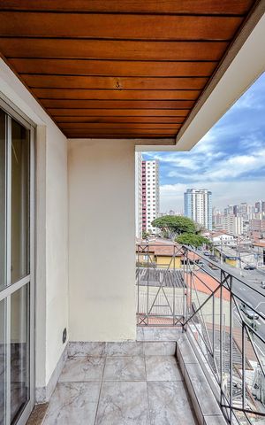 Apartamento à venda com 72m², 3 quartos e 2 vagasVaranda