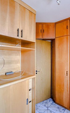 Apartamento à venda com 72m², 3 quartos e 2 vagasQuarto 2