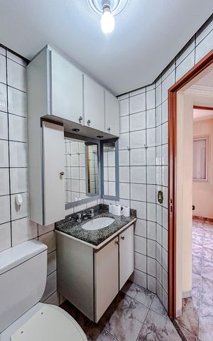 Apartamento à venda com 72m², 3 quartos e 2 vagasBanheiro da Suíte