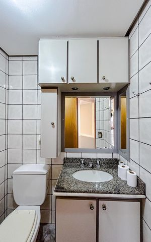 Apartamento à venda com 72m², 3 quartos e 2 vagasBanheiro