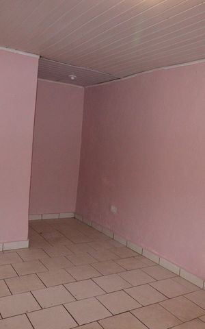 Casa para alugar com 50m², 1 quarto e sem vagaQuarto