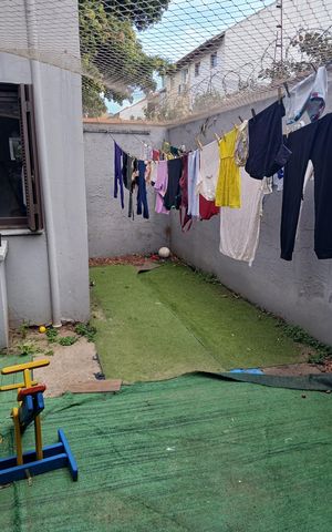 Casa de condomínio à venda com 280m², 4 quartos e 3 vagas Casa de condomínio à venda com 280m², 4 quartos e 3 vagasÁrea externa