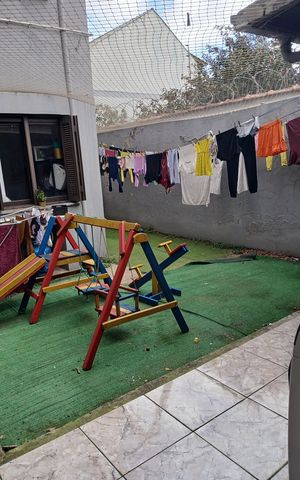 Casa de condomínio à venda com 280m², 4 quartos e 3 vagas Casa de condomínio à venda com 280m², 4 quartos e 3 vagasÁrea externa