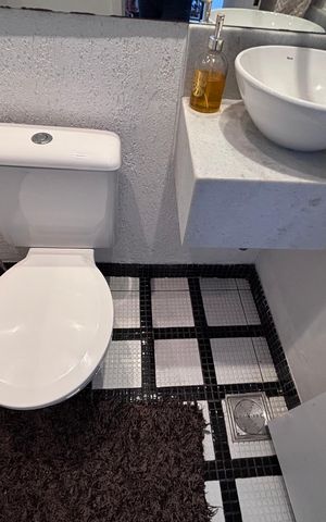 Apartamento para alugar com 70m², 2 quartos e 1 vaga Apartamento para alugar com 70m², 2 quartos e 1 vagaLavabo