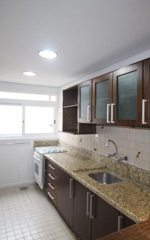Apartamento para alugar com 81m², 2 quartos e 1 vagaCozinha