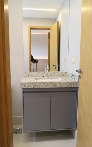 Apartamento para alugar com 83m², 2 quartos e 2 vagasBanheiro do Quarto 2