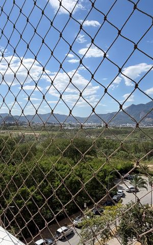Apartamento para alugar com 74m², 2 quartos e 1 vagaÁrea de serviço - Vista 