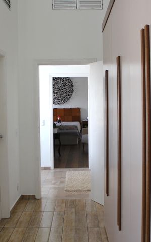 Casa à venda com 390m², 4 quartos e 2 vagasSuíte 1