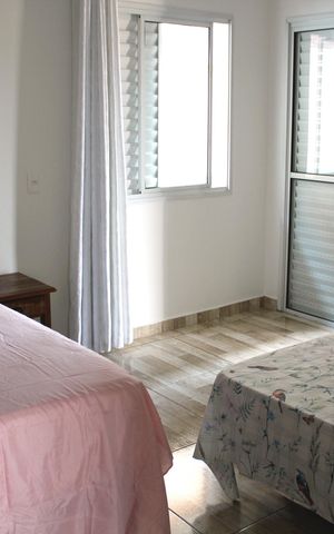 Casa à venda com 390m², 4 quartos e 2 vagasSuíte 2