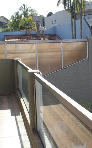 Casa à venda com 390m², 4 quartos e 2 vagasVaranda