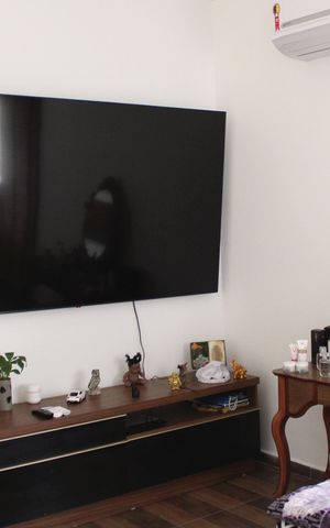 Casa à venda com 390m², 4 quartos e 2 vagasSuíte master