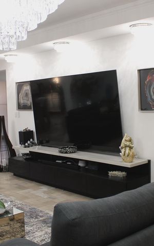 Casa à venda com 390m², 4 quartos e 2 vagasSala