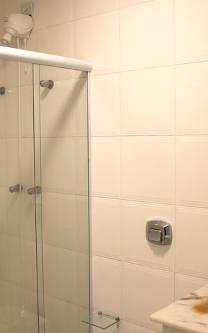 Casa à venda com 390m², 4 quartos e 2 vagasBanheiro da Suíte 2