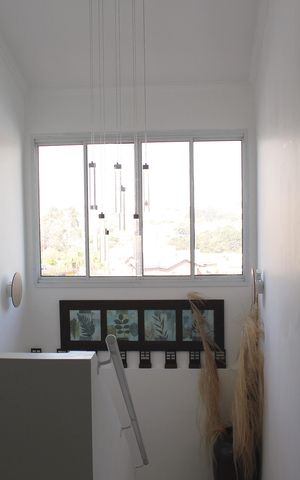 Casa à venda com 390m², 4 quartos e 2 vagasEscada