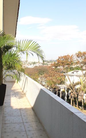 Casa à venda com 390m², 4 quartos e 2 vagasVaranda