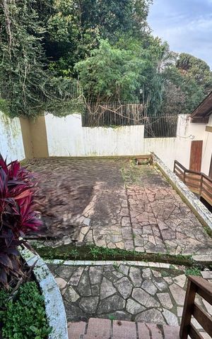 Casa para alugar com 418m², 4 quartos e 4 vagas