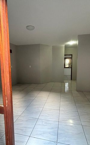 Casa para alugar com 418m², 4 quartos e 4 vagas