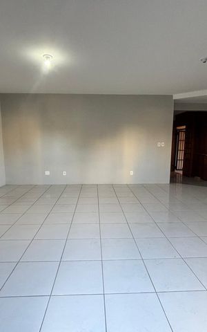 Casa para alugar com 418m², 4 quartos e 4 vagas
