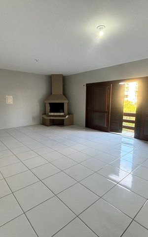 Casa para alugar com 418m², 4 quartos e 4 vagas