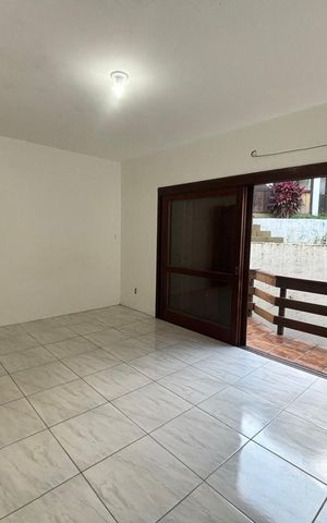 Casa para alugar com 418m², 4 quartos e 4 vagas