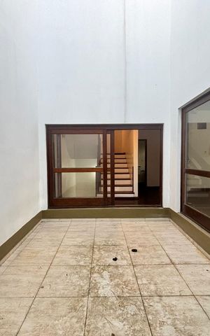 Casa para alugar com 418m², 4 quartos e 4 vagas