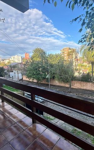 Casa para alugar com 418m², 4 quartos e 4 vagas