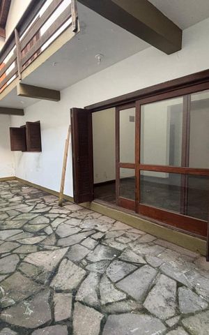 Casa para alugar com 418m², 4 quartos e 4 vagas