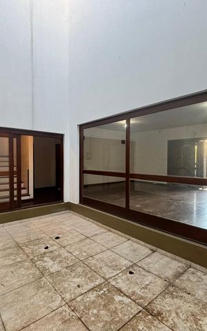 Casa para alugar com 418m², 4 quartos e 4 vagas